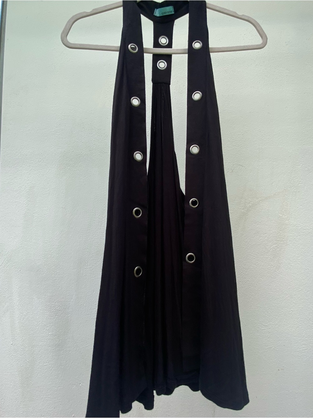Y2K Black & Silver Grommet Open Front Best Size Medium